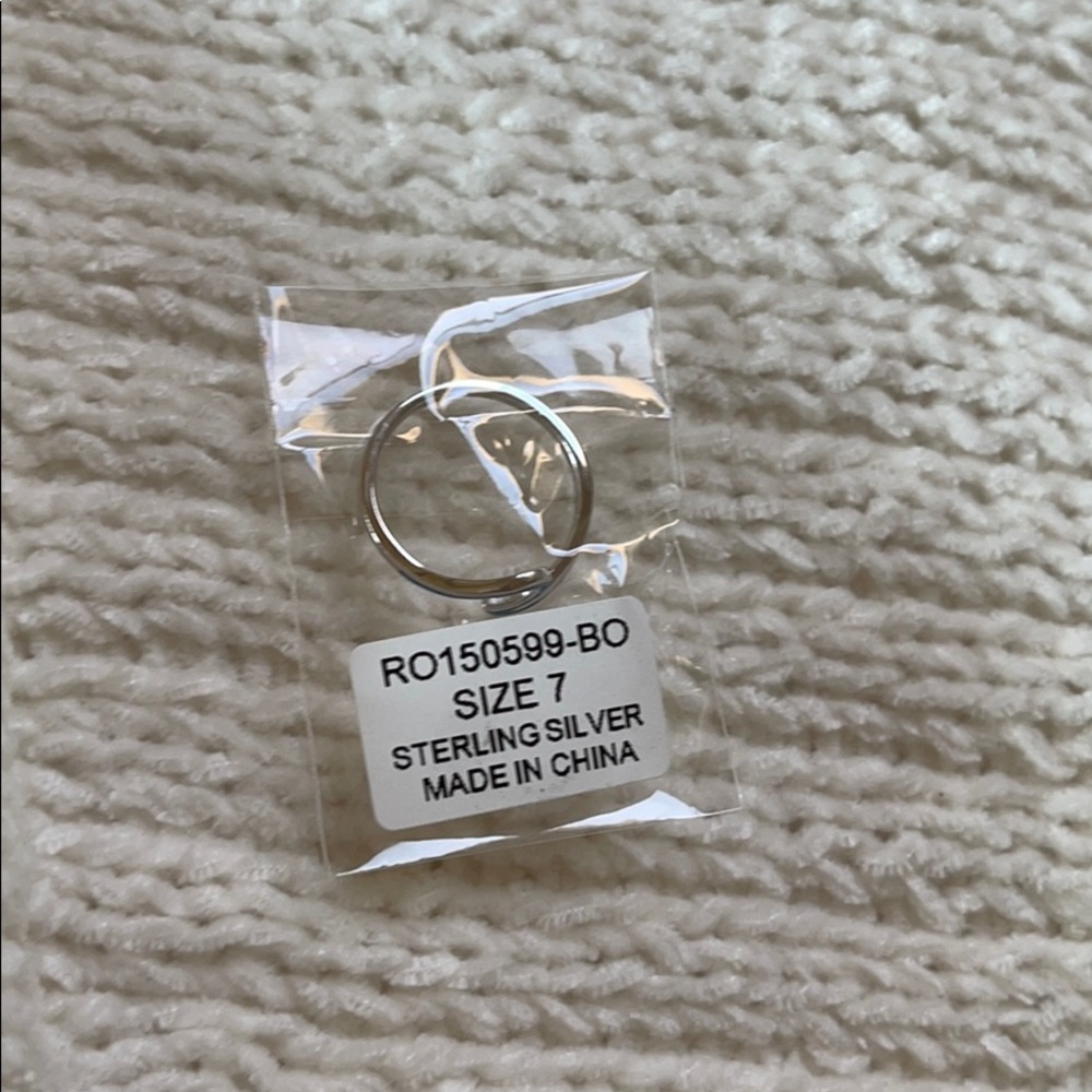 Wave Ring - Picture 2 of 2